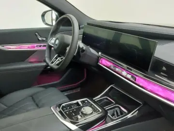 BMW 750e xDr M Sport Pro Fond EntertainAutomatiktüre