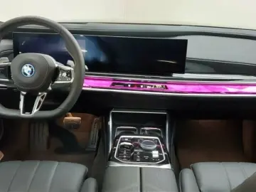 BMW 750e xDr M Sport Pro Fond EntertainAutomatiktüre