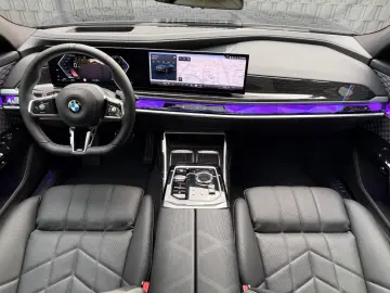 BMW 740d xD M-Sport A-Türe Sky TV SoftClos B&W FULLL