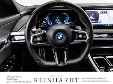 BMW 750 e xDRIVE SHADOW ICON 21Z. ACC HuD SKY-L PANO