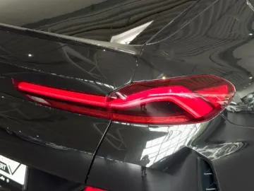 BMW X6 M50i xDrive H&K AHK SkyLounge Laserlicht HUD
