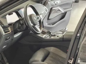 BMW X6 M50i xDrive H&K AHK SkyLounge Laserlicht HUD