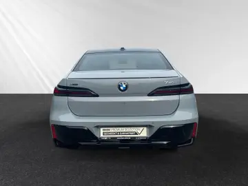 BMW 740d xDrive  M Sport P