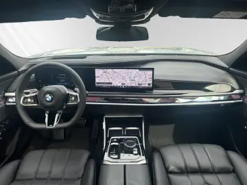 BMW 740d xDrive  M Sport P