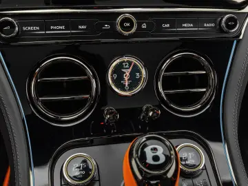 Bentley Continental GT Speed V8 Hybrid