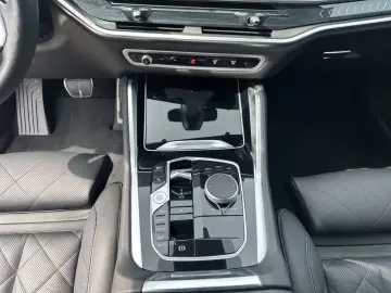 BMW X6 xDr40d M Sport Pro StHz Pano AHK Massage 22