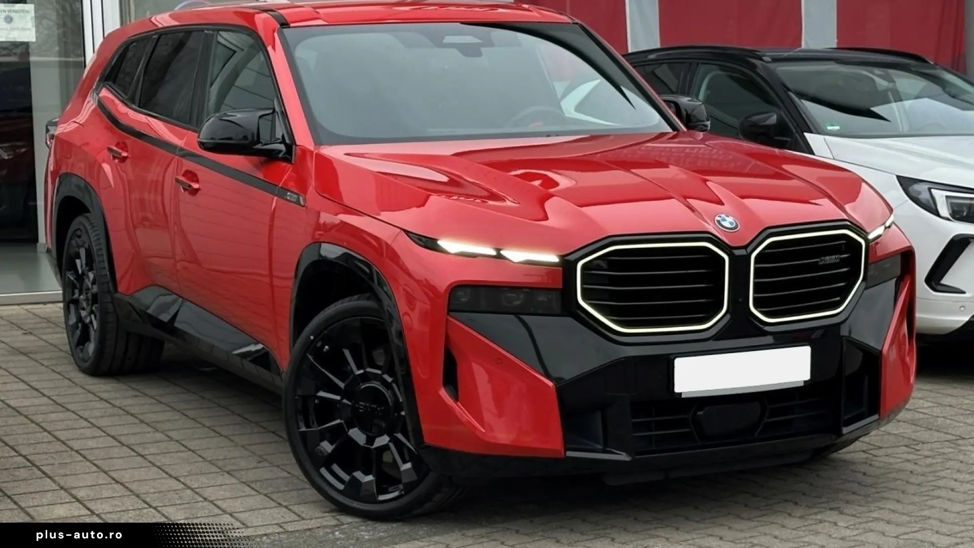 BMW XM 50e xDrive 23” Iconic Glow   Finanțare Leasing