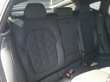 BMW X6 40d xDrive M Sport LM22'' Glasdach …