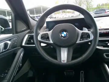 BMW X6 40d xDrive M Sport LM22'' Glasdach …