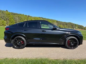 BMW X6 M Competition DriversPack HeadUp Pano H&K AHK