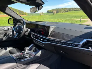 BMW X6 M Competition DriversPack HeadUp Pano H&K AHK