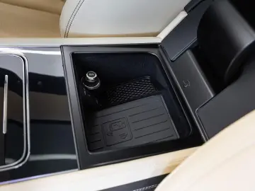 Bentley Continental GT Azure (MY26) Hybrid