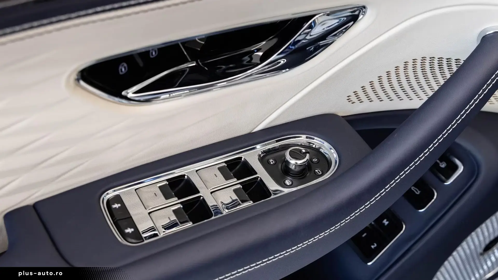 Bentley Flying Spur Azure