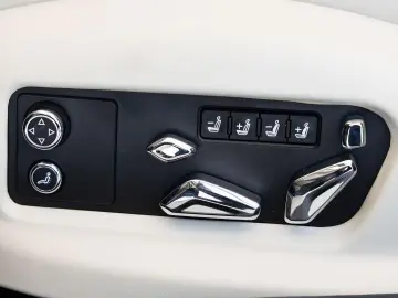 Bentley Flying Spur Azure