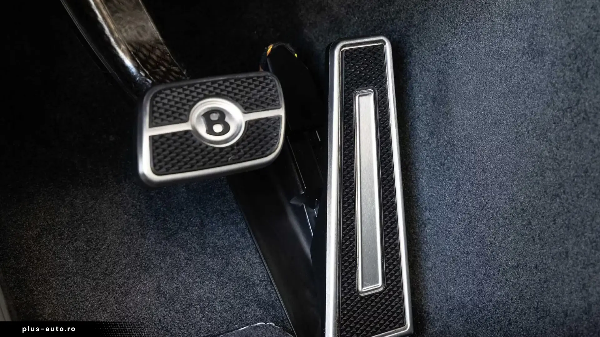 Bentley Flying Spur Azure