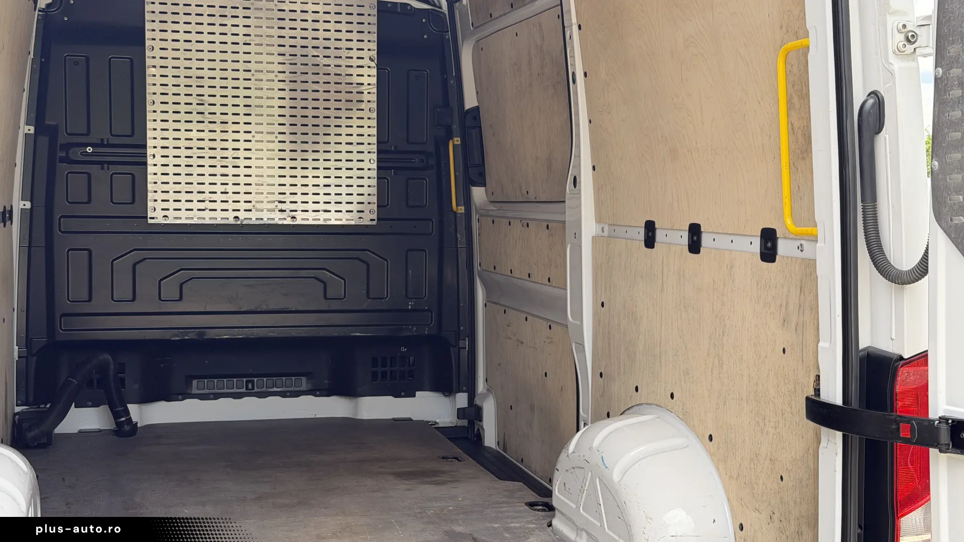Volkswagen CRAFTER  2.0 TDI-140cp  L3-H2  WEBASTO