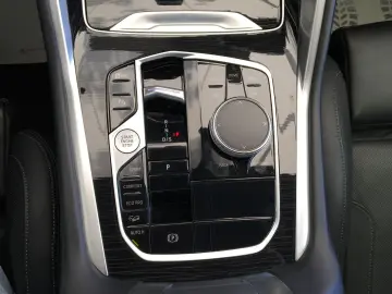 BMW X6 40 i xDrive M Sport 1.Hand LED Hybrid 8-fach