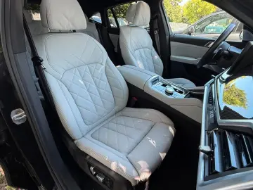 BMW X6 40d xD M Sportpro Sky B&W AHK Massage Gestik