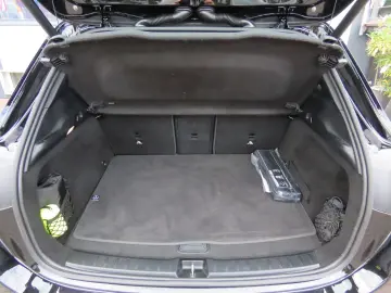 MERCEDES-BENZ GLA 180 Autom. Teilleder Sitzheizung Kamera
