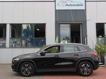 MERCEDES-BENZ GLA 180 Autom. Teilleder Sitzheizung Kamera