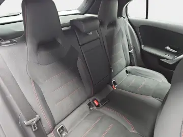 MERCEDES-BENZ DCT AMG LINE NAVI LED