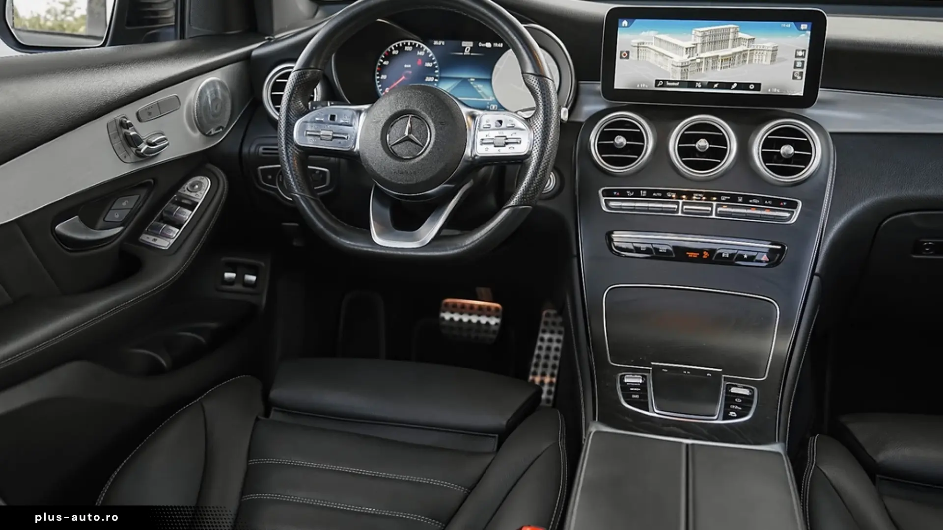 Mercedes-Benz GLC 300 e 4Matic 9G-TRONIC AMG Line