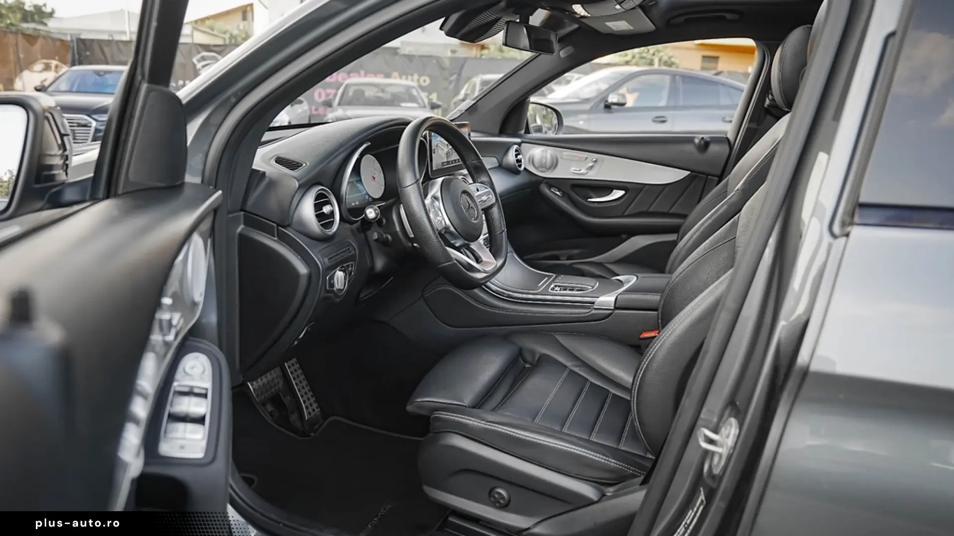 Mercedes-Benz GLC 300 e 4Matic 9G-TRONIC AMG Line