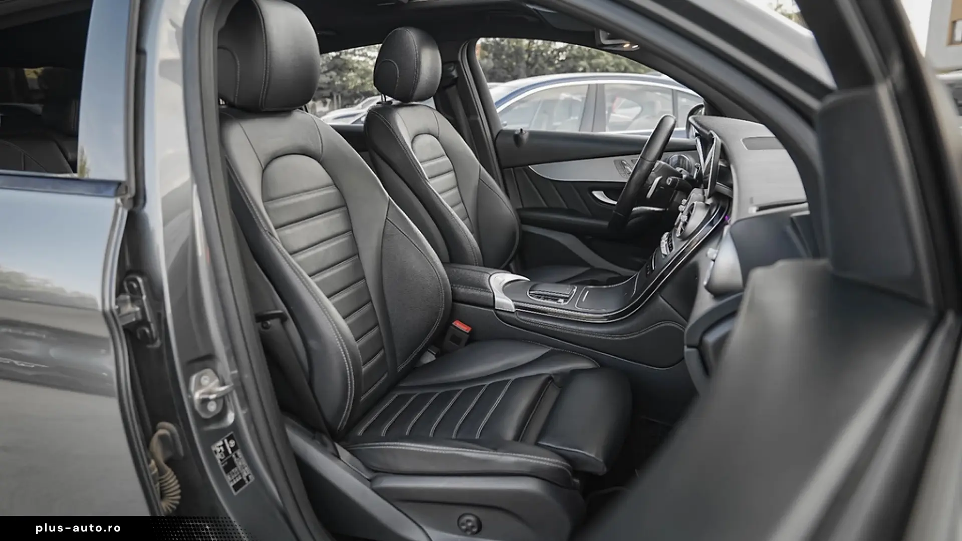 Mercedes-Benz GLC 300 e 4Matic 9G-TRONIC AMG Line