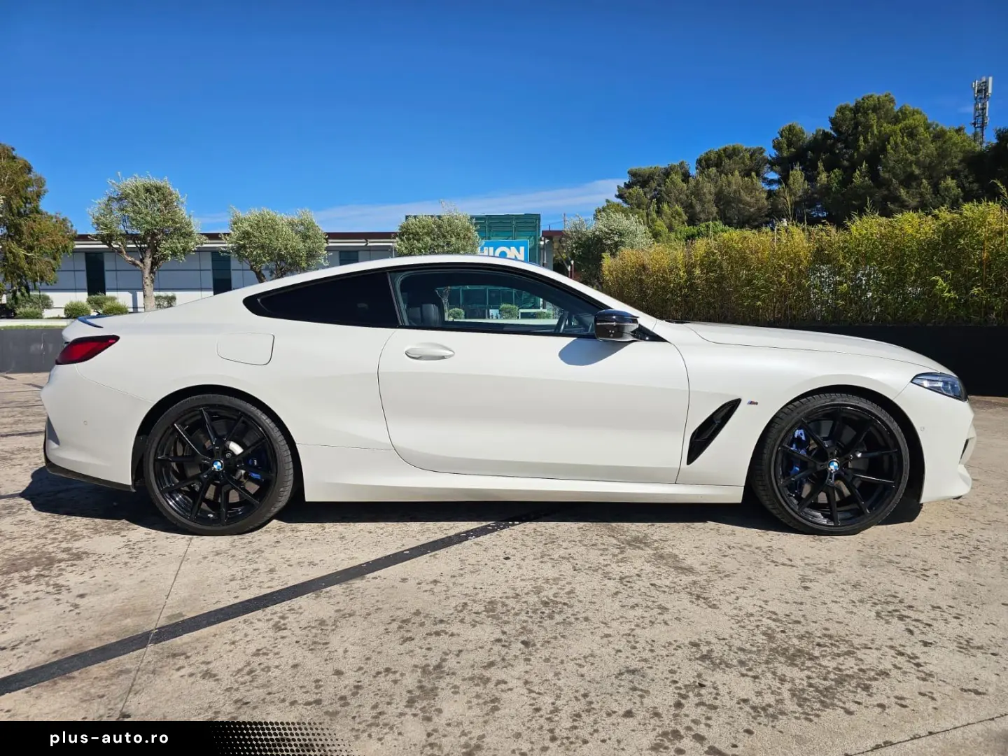 BMW 850