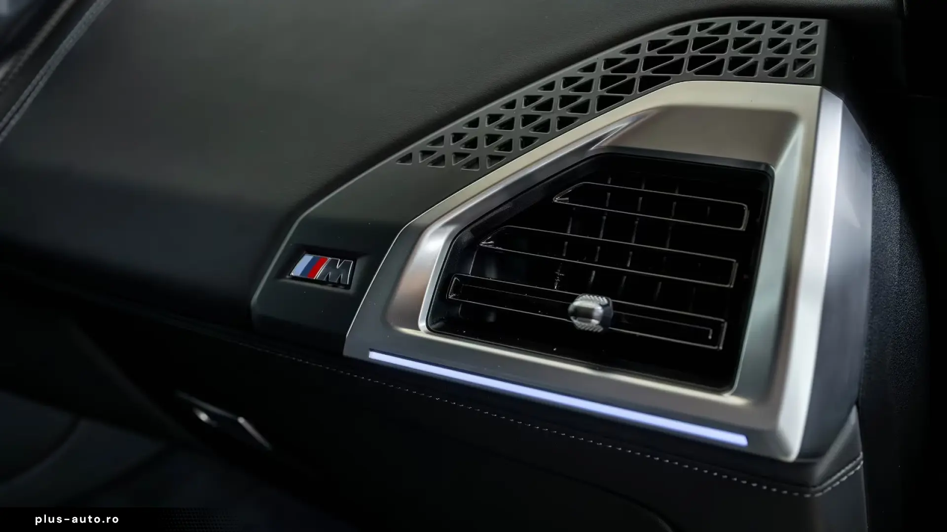 BMW XM 4.4 V8 M-DRIVERS   Finanțare Leasing