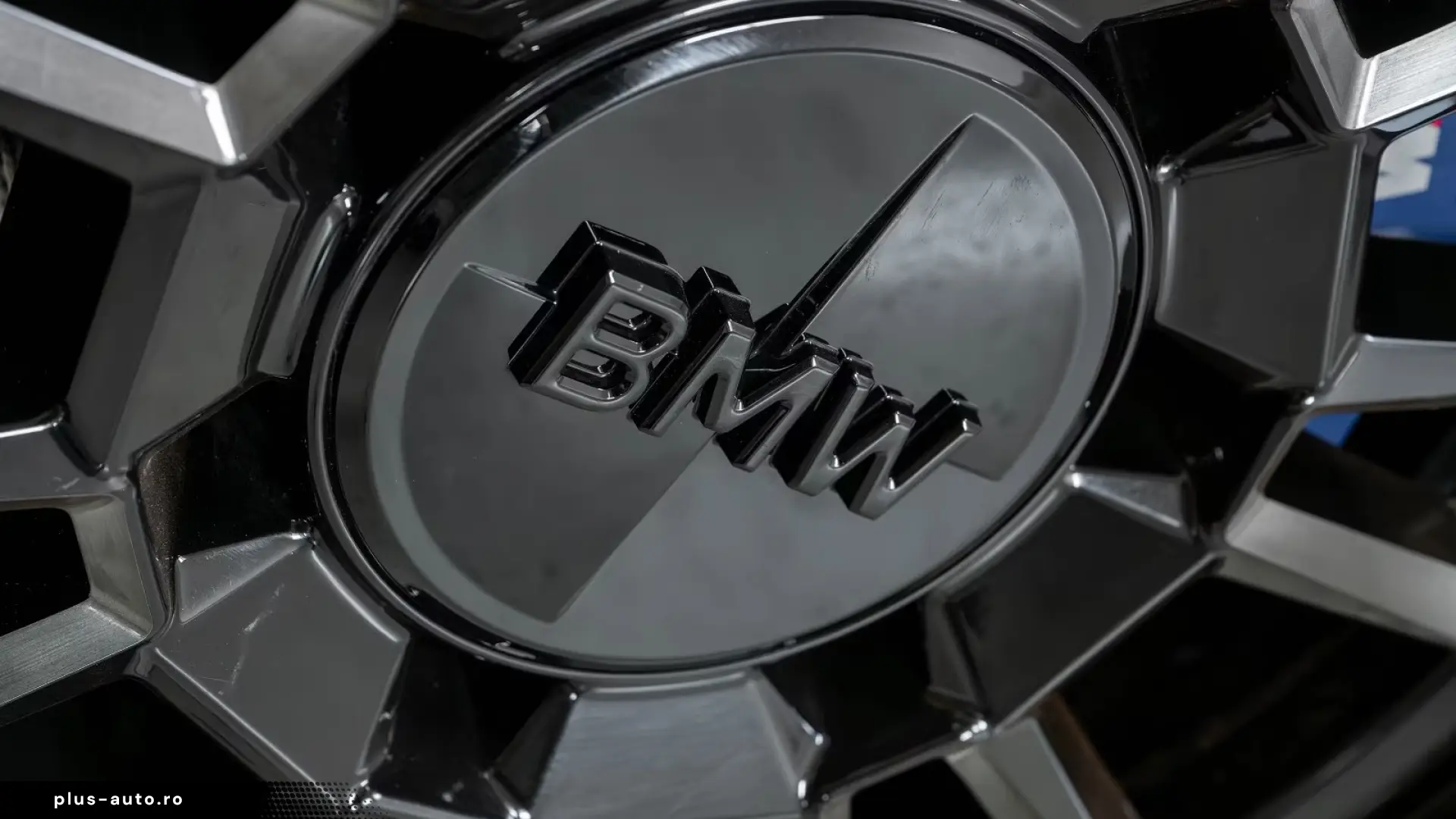 BMW XM 4.4 V8 M-DRIVERS   Finanțare Leasing