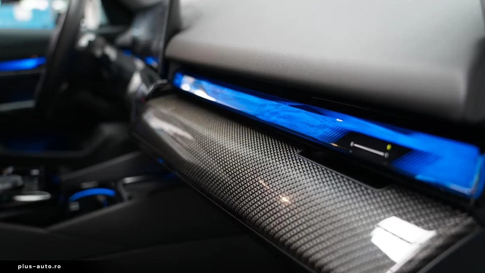 BMW 520i M Sport Iconic Carbon 360   Finanțare Leasing