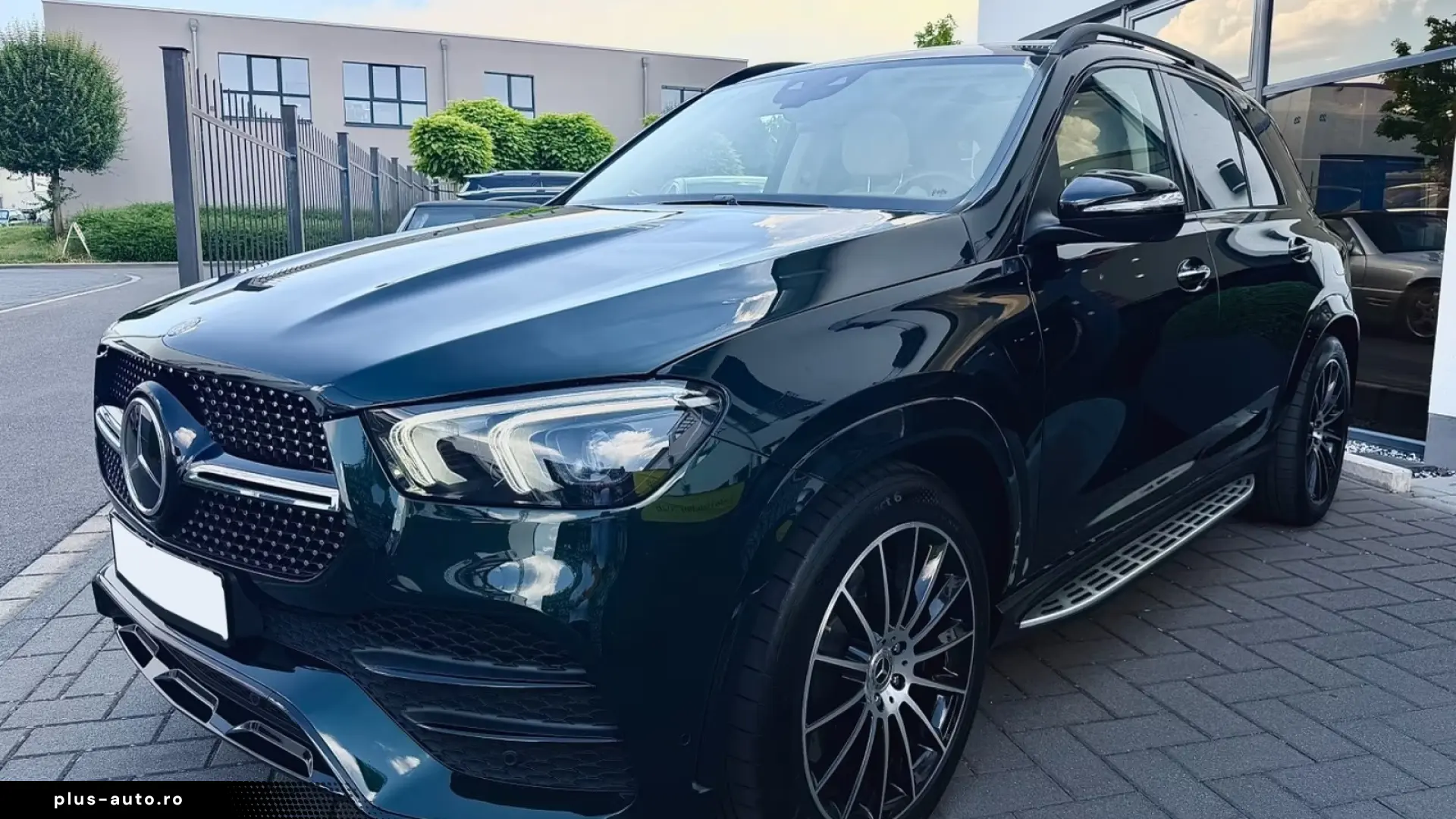 Mercedes-Benz GLE 350de 4M AMG Night   Finanțare Leasing