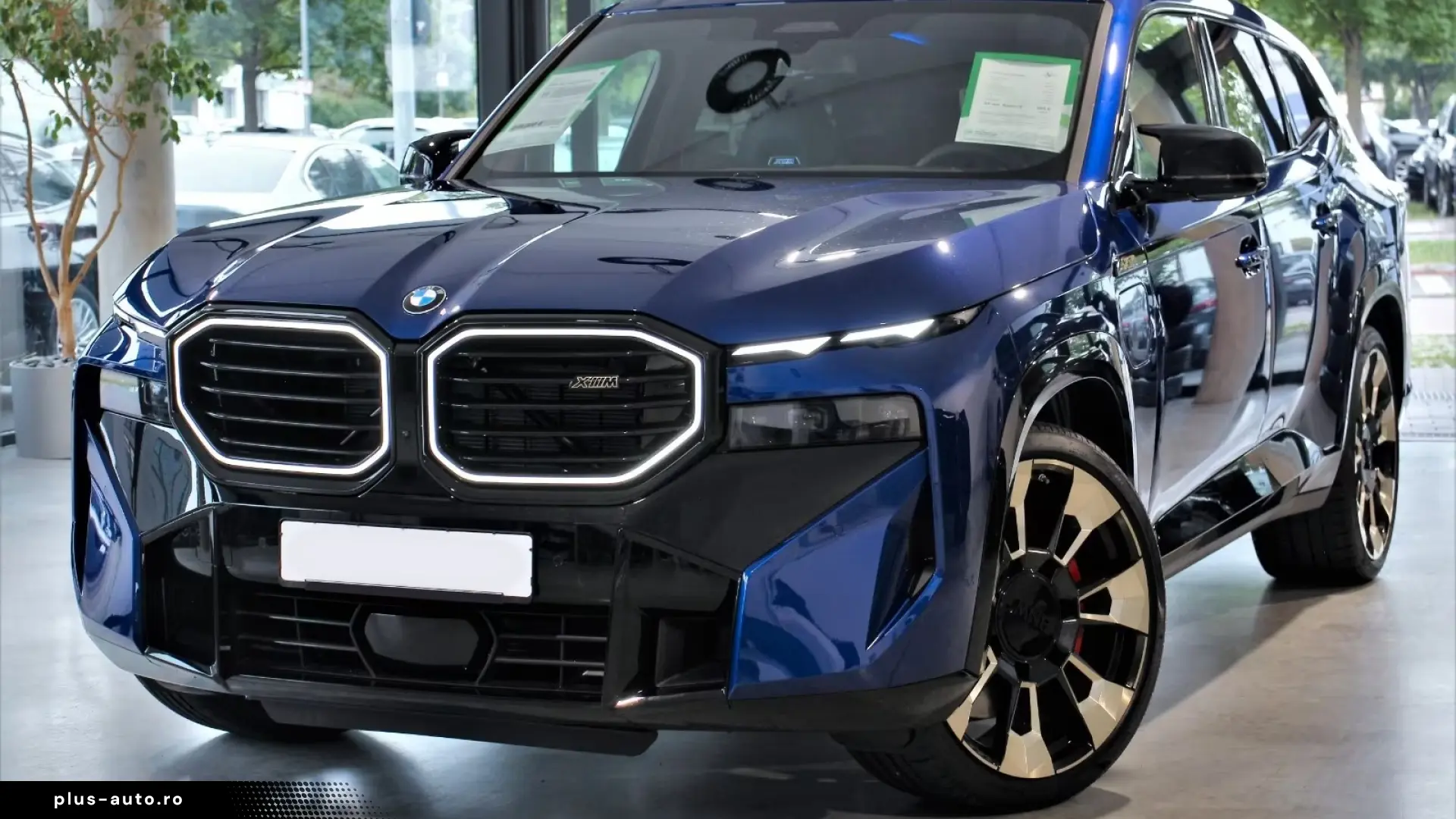 BMW XM 4.4 V8 Individual Deep Lagoon   Finanțare Leasing