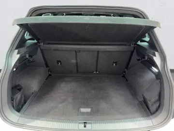 VW Tiguan 4M DSG 3x R LINE MATRIX PANO AHK KAM 20Z