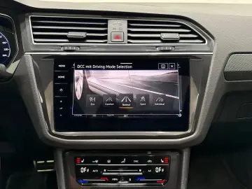 VW Tiguan 4M DSG 3x R LINE MATRIX PANO AHK KAM 20Z