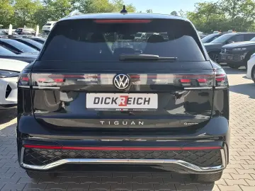 VW Tiguan 2.0 TDI 4M R-Line PANO H&K AHK MATRIX 20