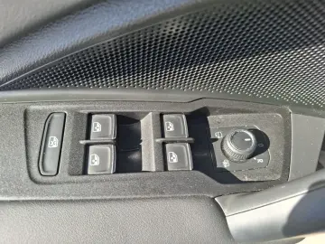 VW Tiguan 2.0 TDI 4M R-Line PANO H&K AHK MATRIX 20