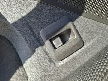 VW Tiguan 2.0 TDI 4M R-Line PANO H&K AHK MATRIX 20