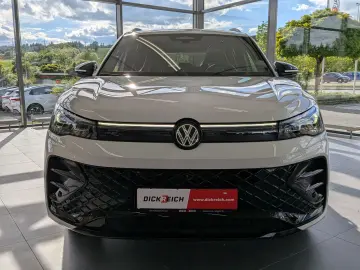 VW Tiguan 2.0TDI R-Line 4M Pano Black AHK Matrix 20