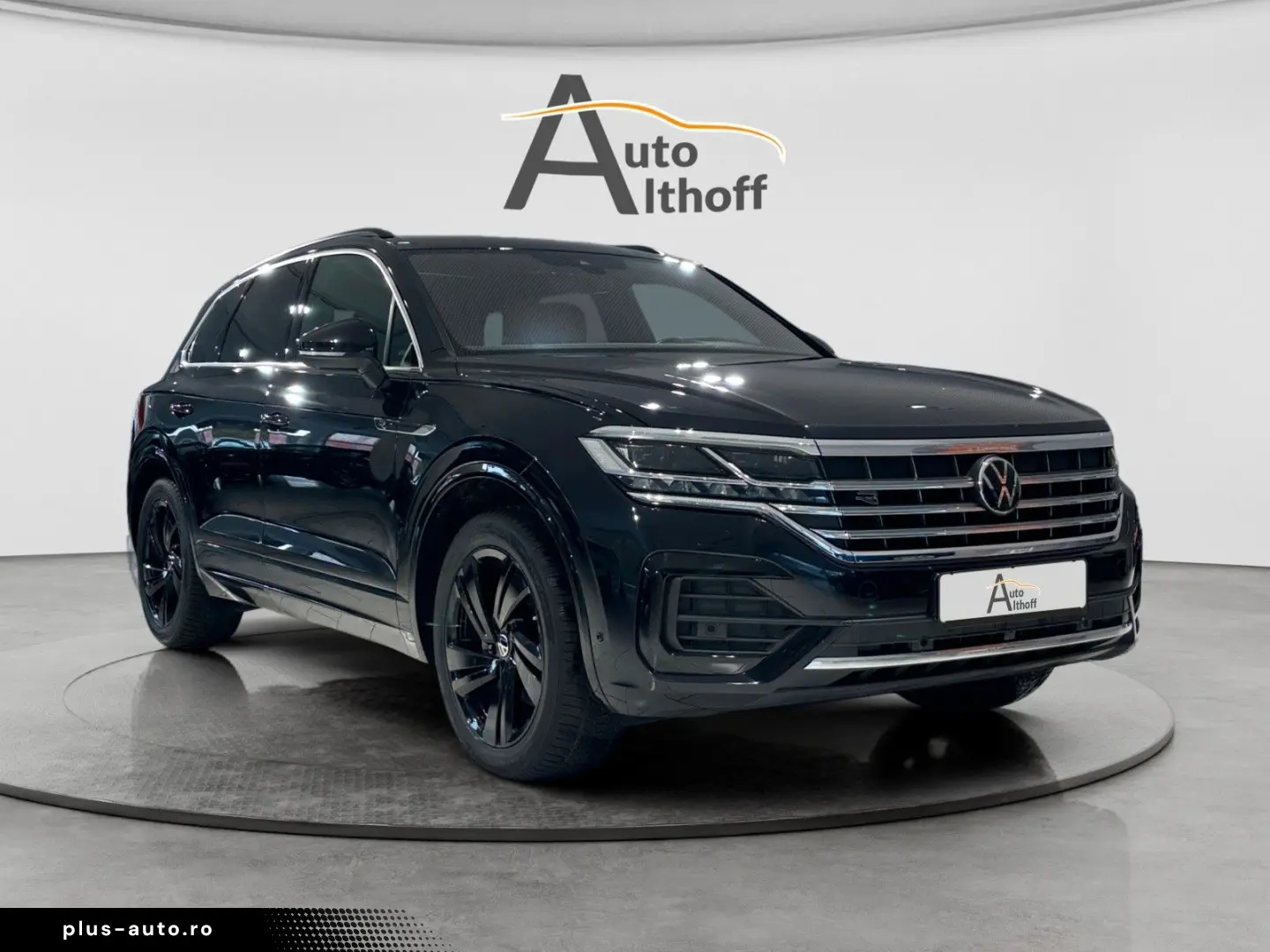 VW Touareg R-Line 4M STANDH PANO ACC AHK MATRIX