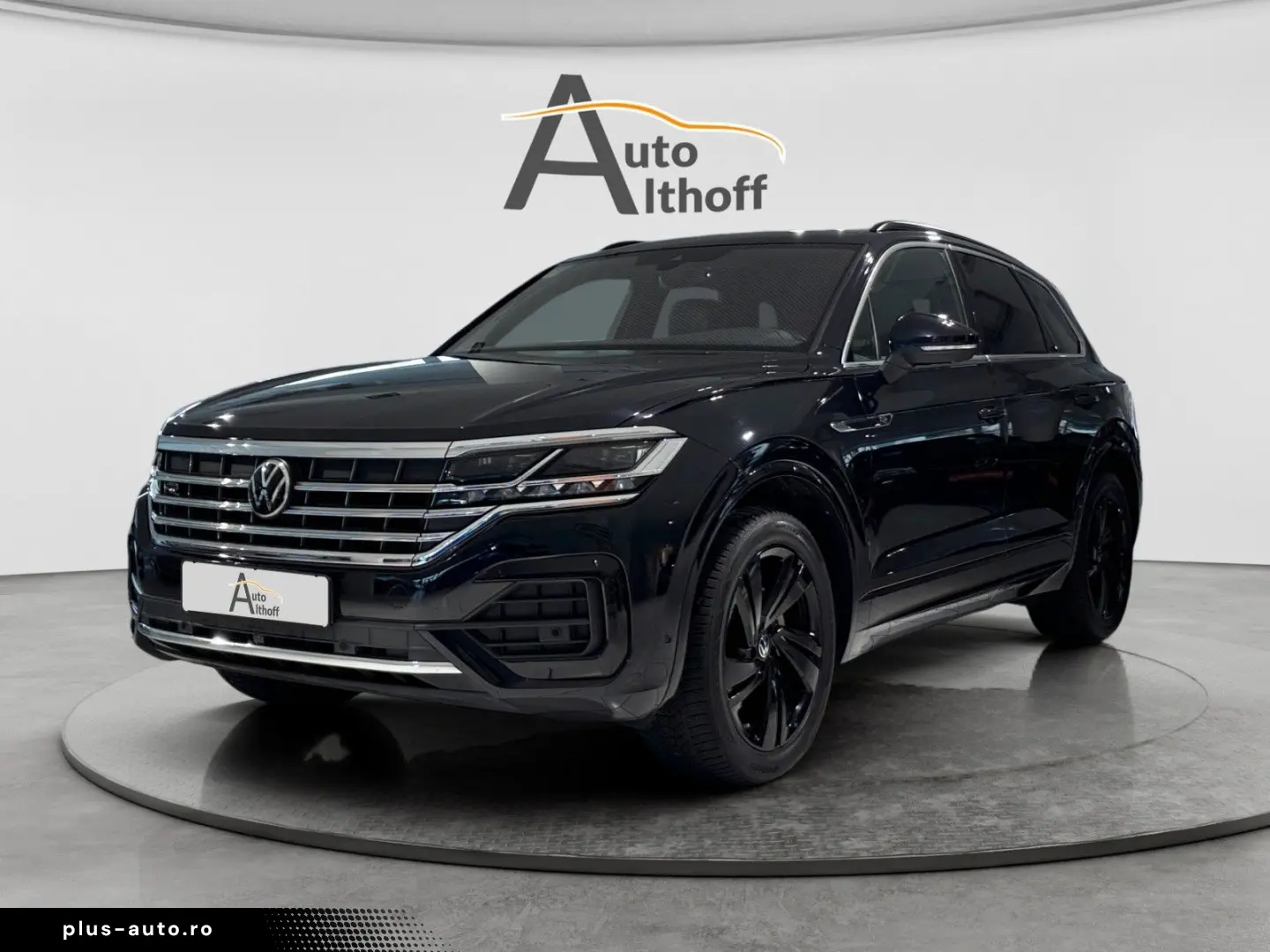 VW Touareg R-Line 4M STANDH PANO ACC AHK MATRIX