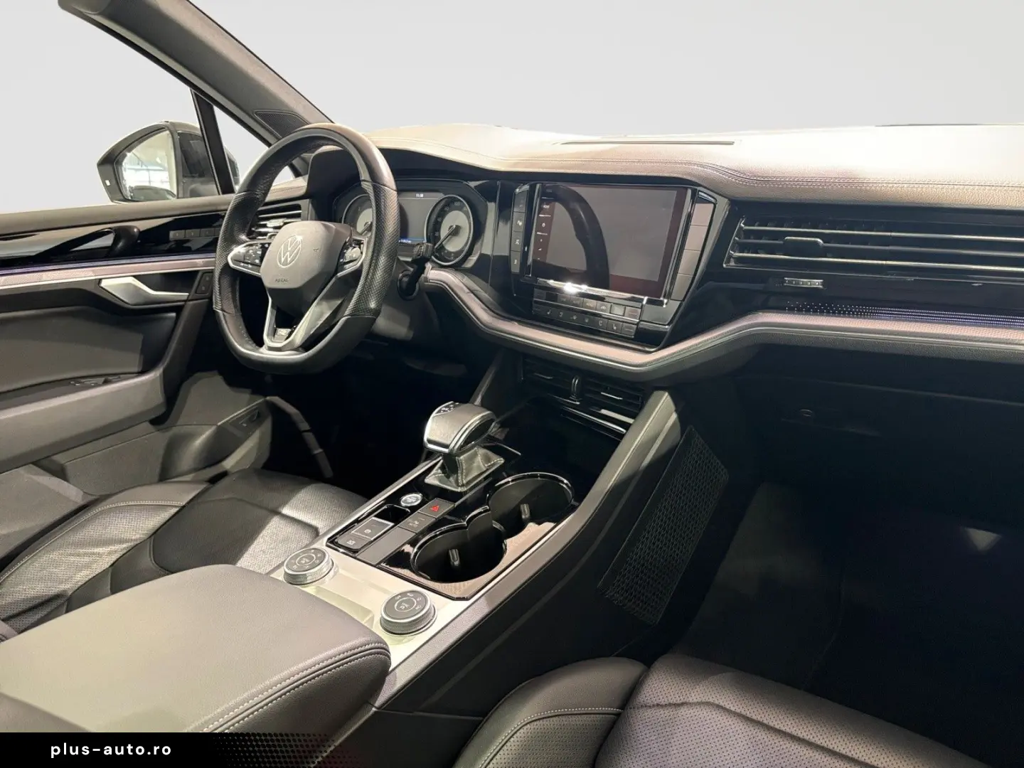 VW Touareg R-Line 4M STANDH PANO ACC AHK MATRIX