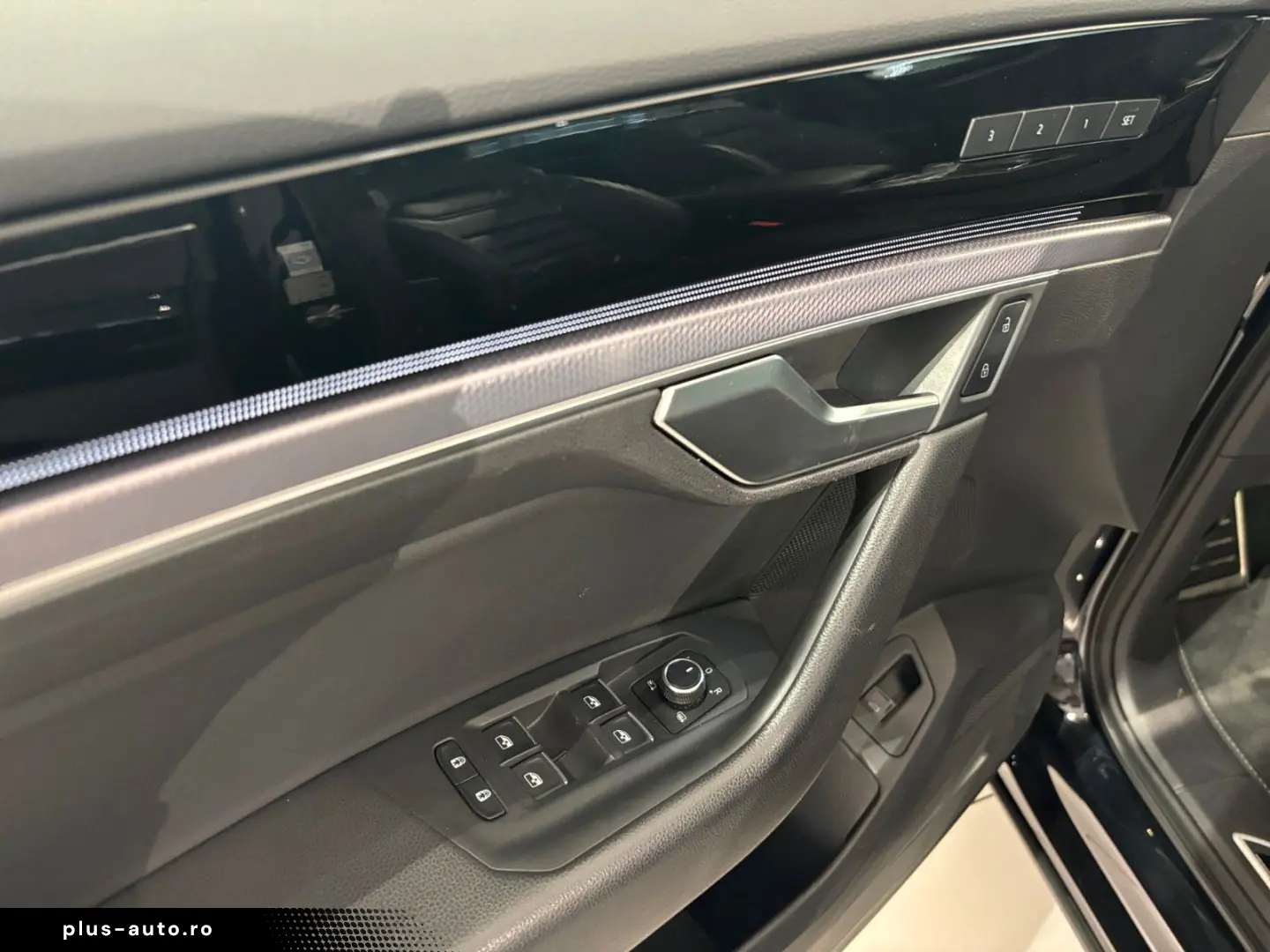 VW Touareg R-Line 4M STANDH PANO ACC AHK MATRIX