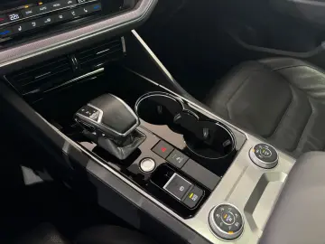 VW Touareg R-Line 4M STANDH PANO ACC AHK MATRIX