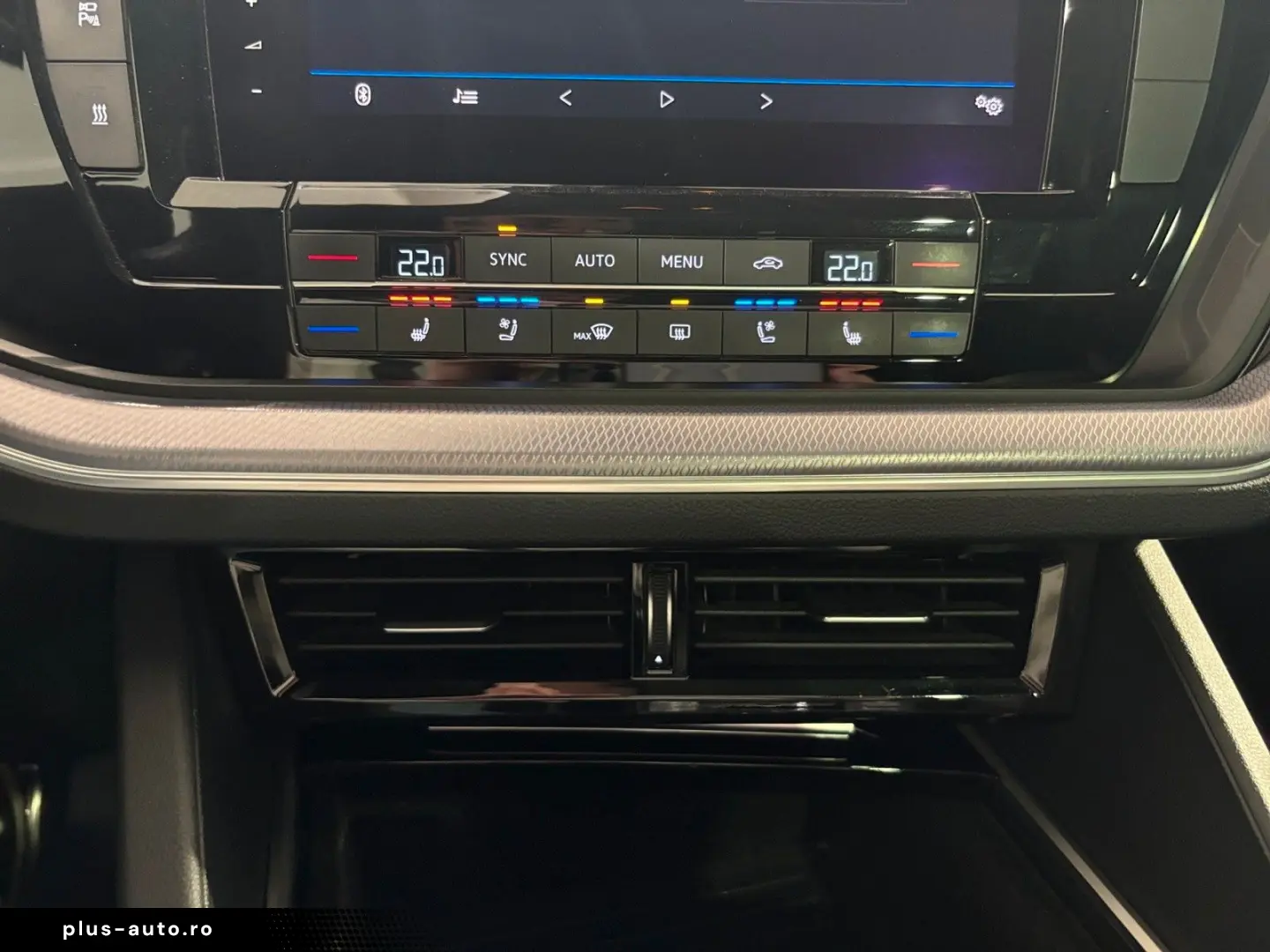 VW Touareg R-Line 4M STANDH PANO ACC AHK MATRIX