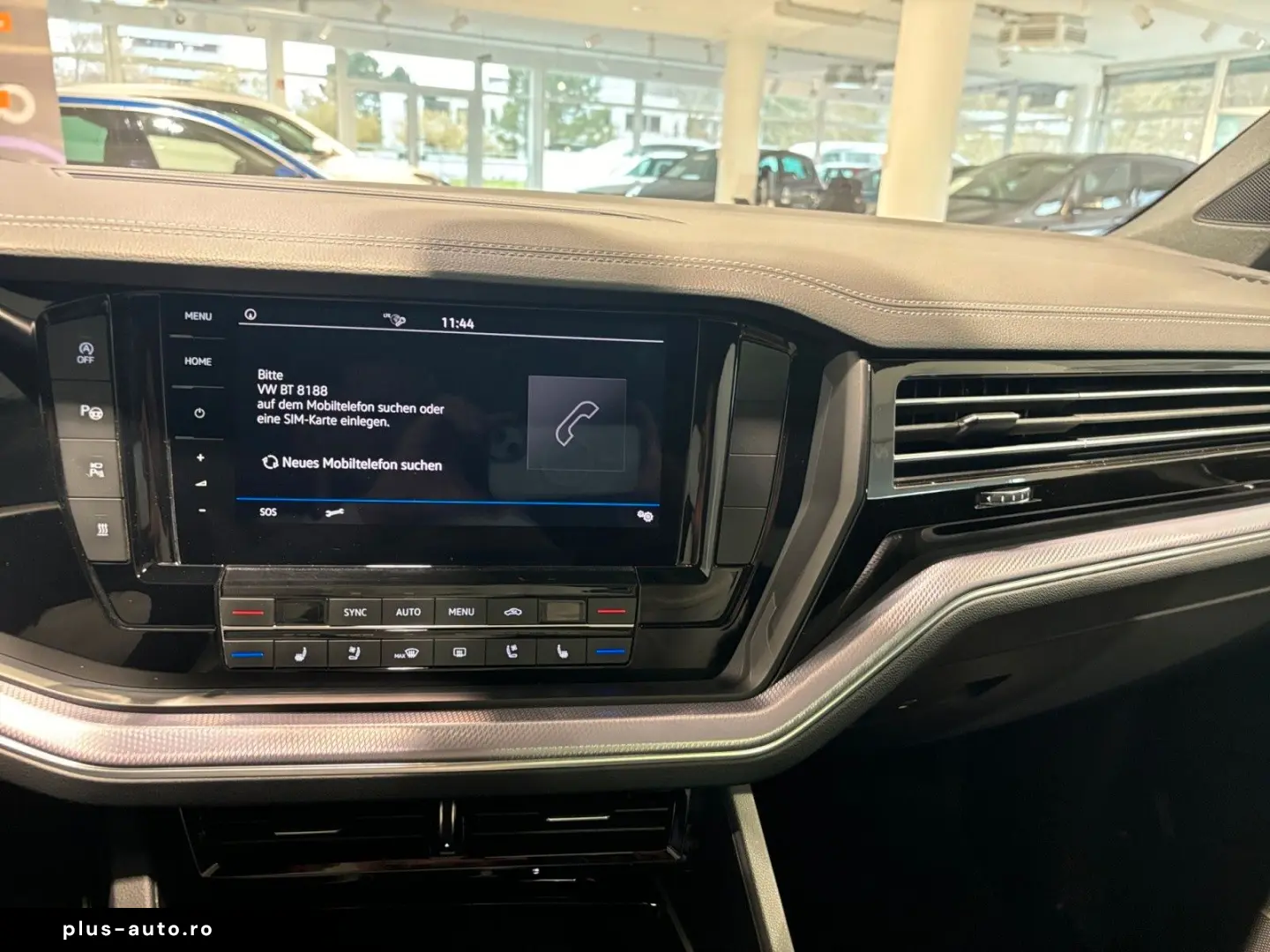 VW Touareg R-Line 4M STANDH PANO ACC AHK MATRIX