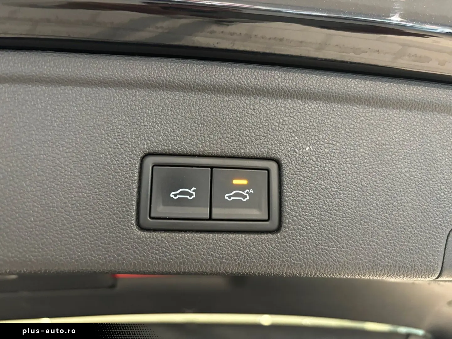 VW Touareg R-Line 4M STANDH PANO ACC AHK MATRIX