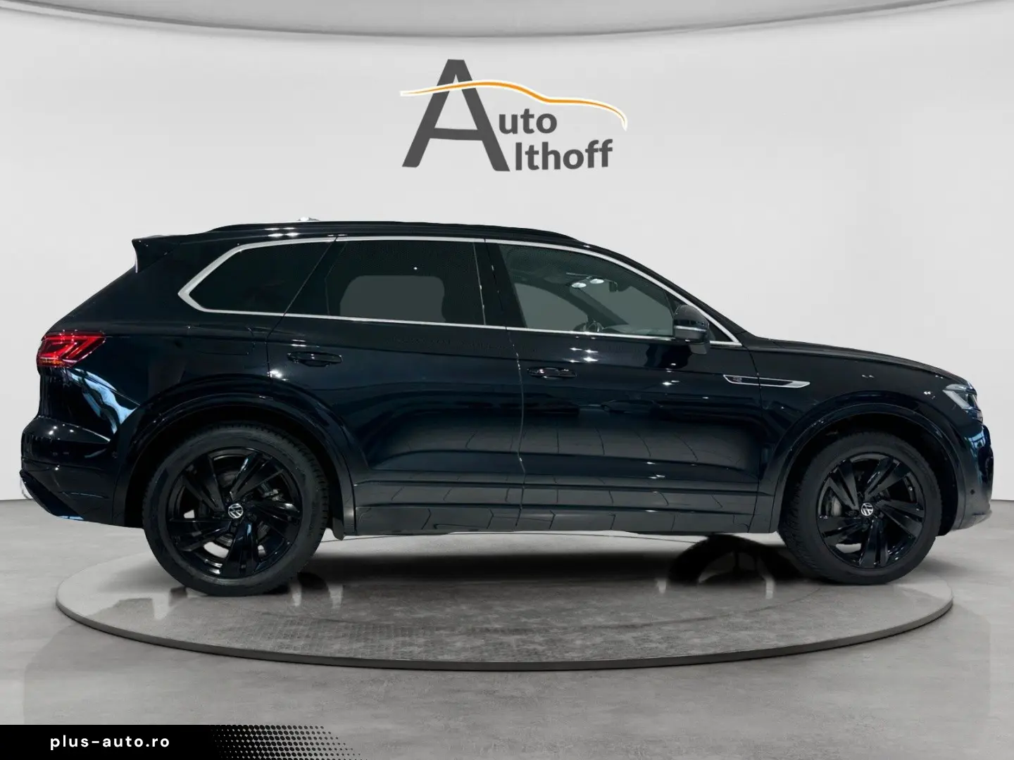 VW Touareg R-Line 4M STANDH PANO ACC AHK MATRIX