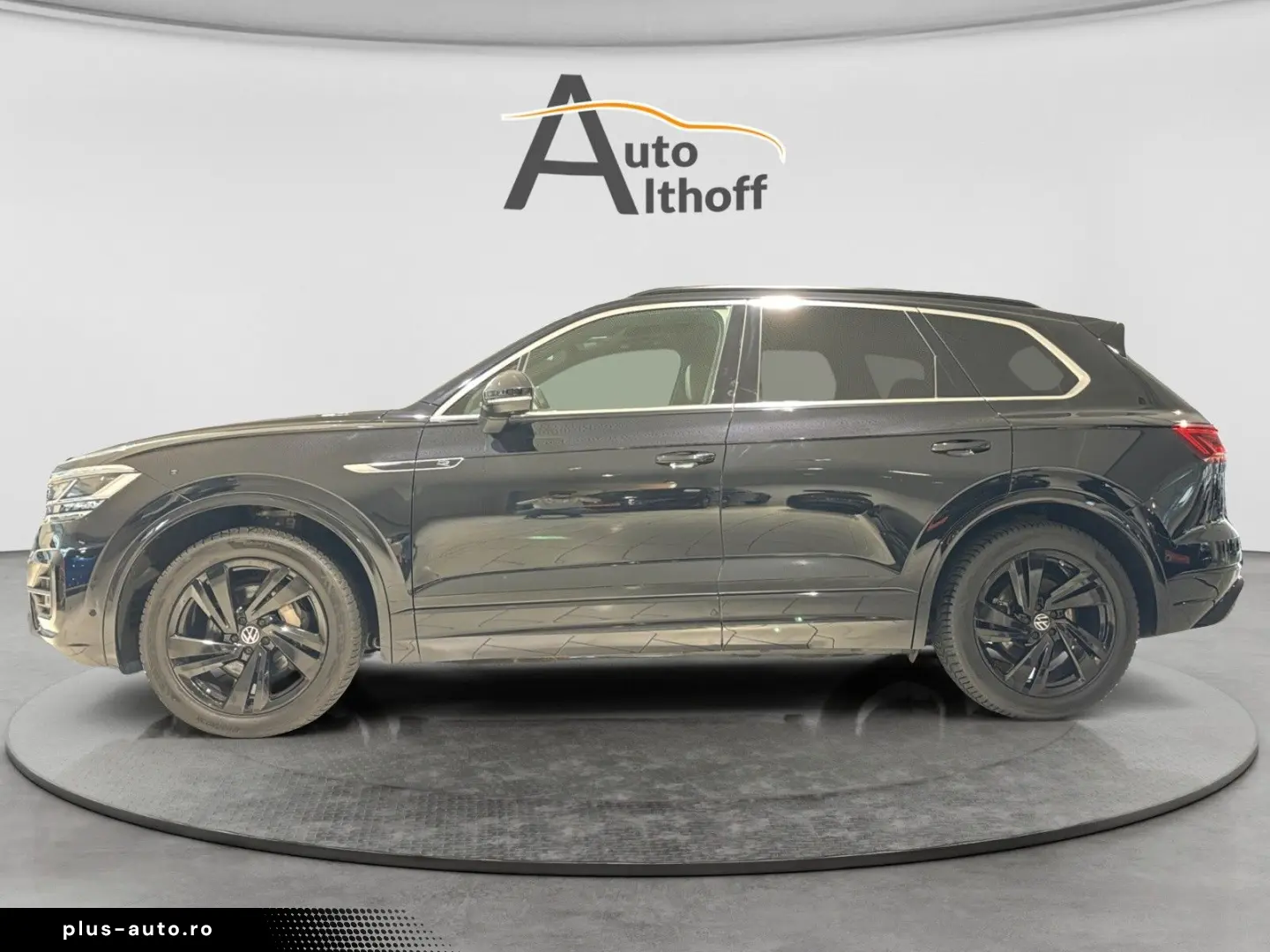 VW Touareg R-Line 4M STANDH PANO ACC AHK MATRIX